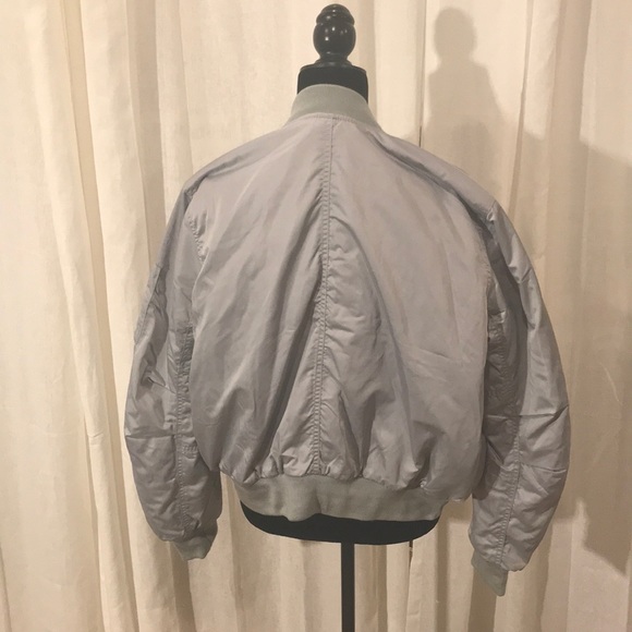 Women’s Gap Bomber Jacket - Picture 3 of 5